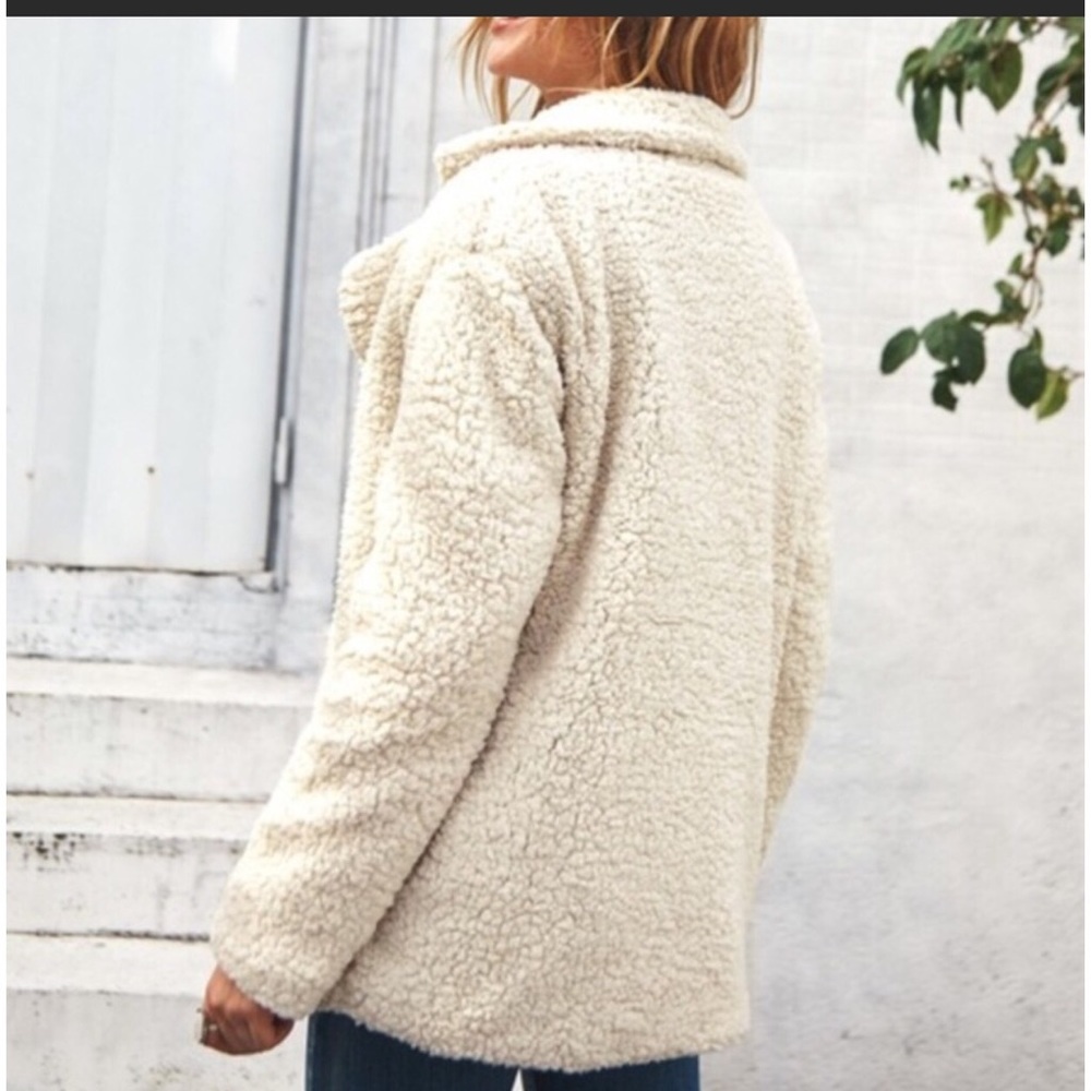 MOVING SALE-COZY-TEDDY BEAR PEA COAT STUNNING - Picture 3 of 4
